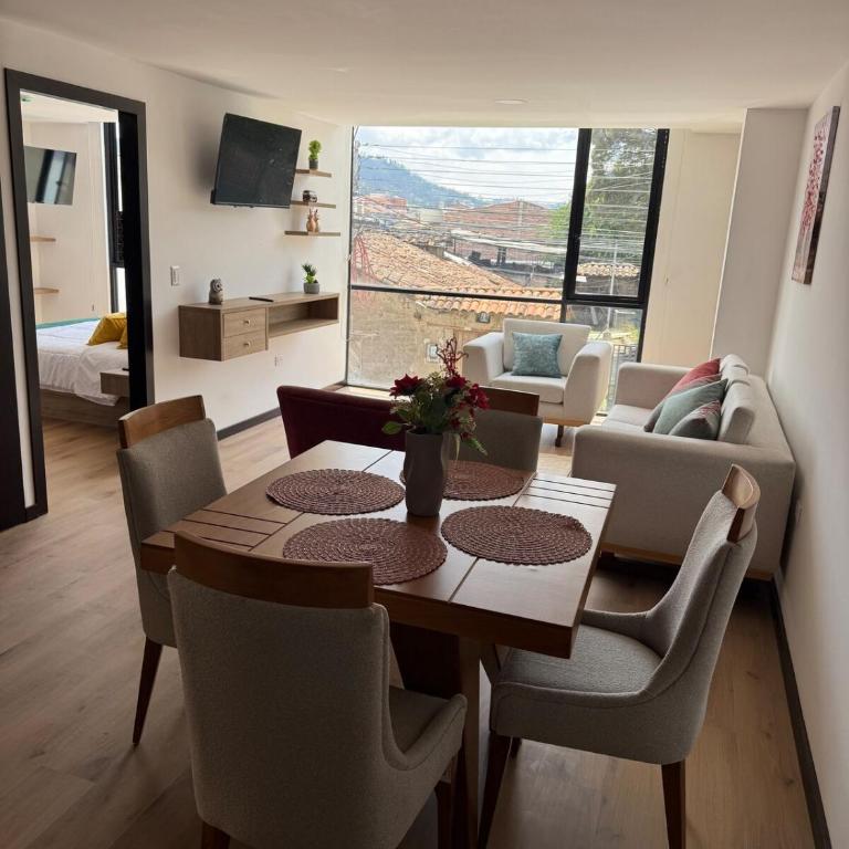 Amplio y acogedor departamento en el edificio torres de Almería - Apartamento de 1 dormitorio - 10