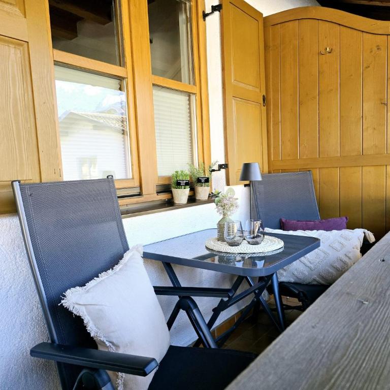 Ferienwohnungen Alpspitzecho - Apartment mit Balkon - 2