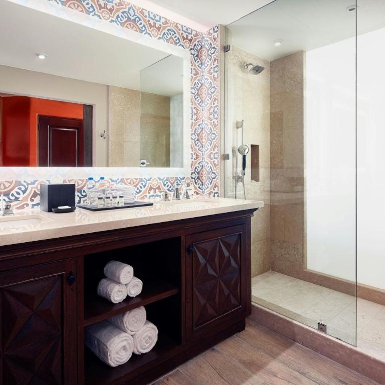 Hacienda del Mar Los Cabos, an Autograph Collection All-Inclusive Resort - Hacienda Queen Room with Two Queen Beds, Garden View and Balcony - 6