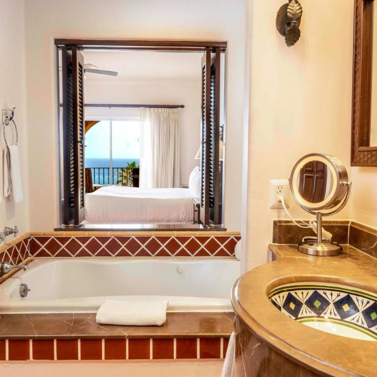 Hacienda del Mar Los Cabos, an Autograph Collection All-Inclusive Resort - One-Bedroom Arcos King Suite with Sofa Bed - Oceanfront - 7