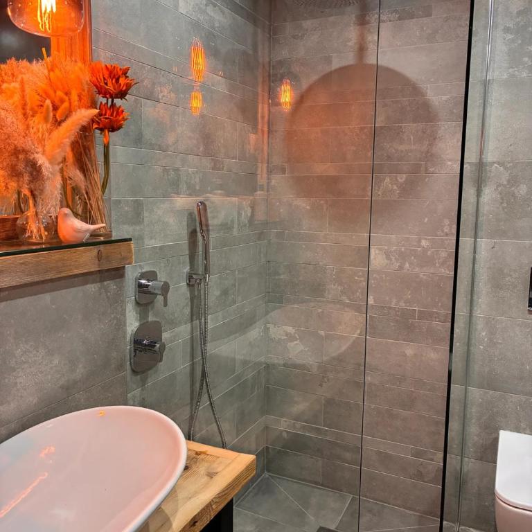 Ferme Des Cornuts 15 Guests • Hot Tub • Ski Bus - Chalet - 83