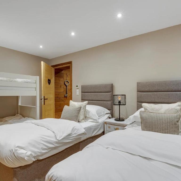 Chalet Abeille 12 Guests • Hot Tub • Free Ski Bus - Chalet Superior - 20