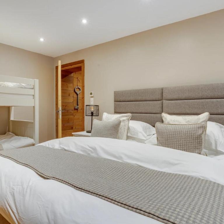 Chalet Abeille 12 Guests • Hot Tub • Free Ski Bus - Chalet Superior - 23