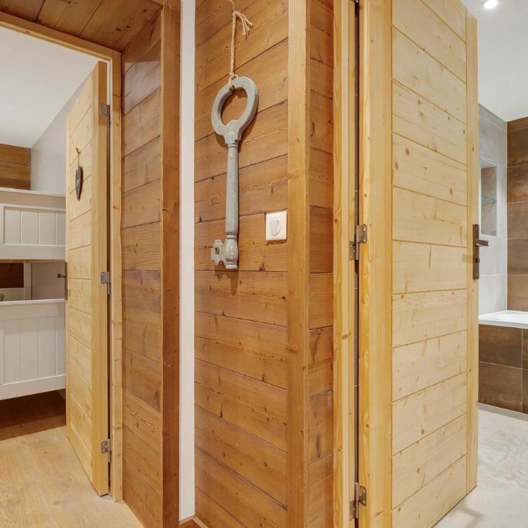 Chalet Abeille 12 Guests • Hot Tub • Free Ski Bus - Chalet Superior - 34