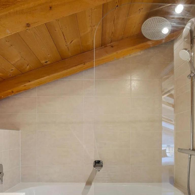 Chalet Abeille 12 Guests • Hot Tub • Free Ski Bus - Chalet Superior - 42