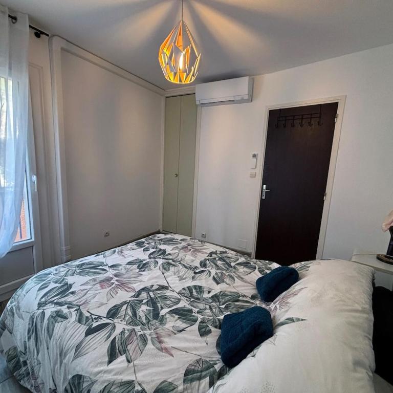 Ground floor near center whith Balcony, Air conditioning, Parking - Apartamento de 1 dormitorio - 2