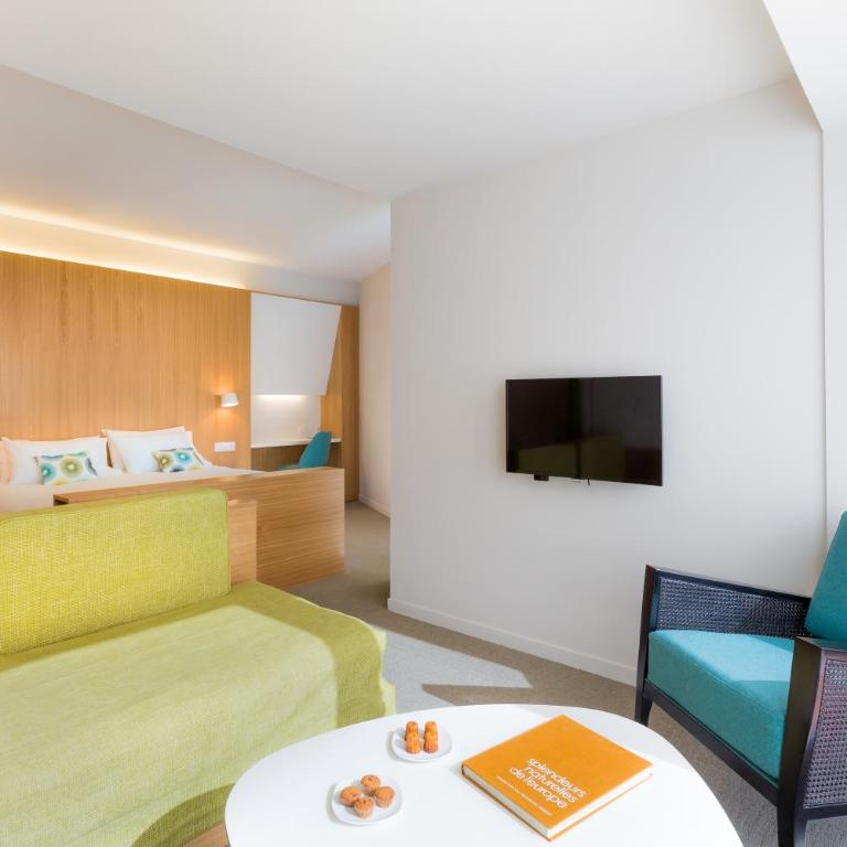 Best Western Plus Hotel Divona Cahors - Suite Junior Lit King-Size - Non-Fumeurs - 3