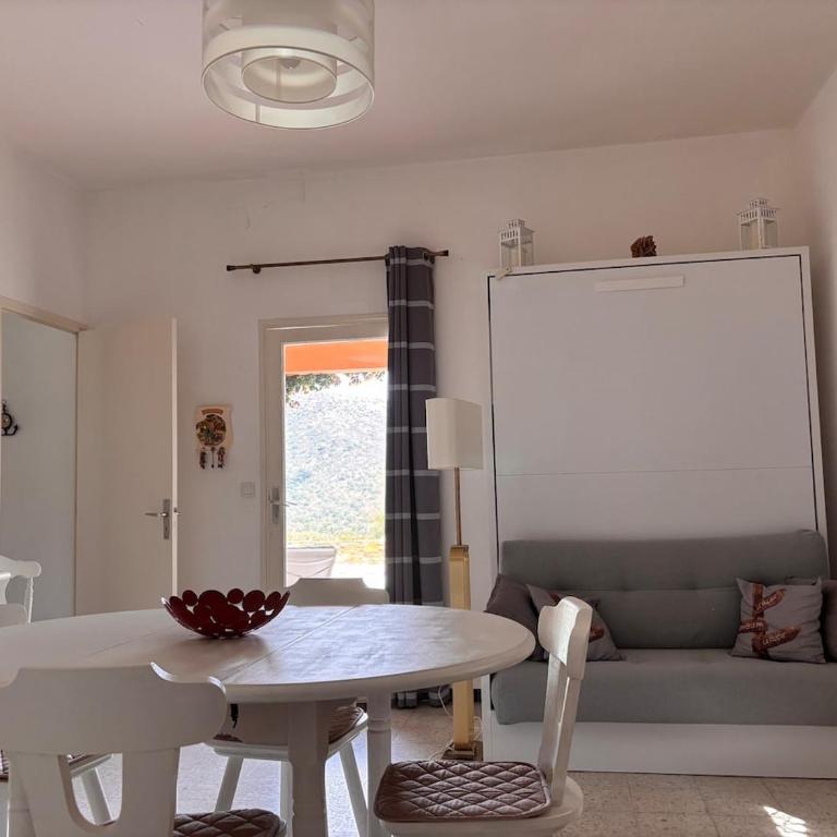 Bormes les Mimosas amazing view - Two-Bedroom Apartment - 11