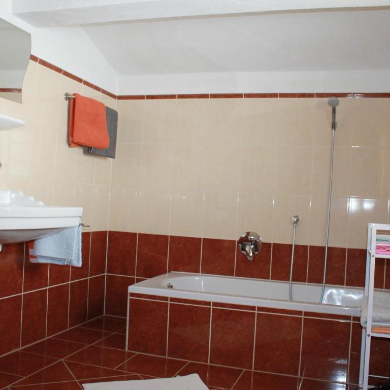 Ferienwohnung Tummener - Two-Bedroom Apartment - 5