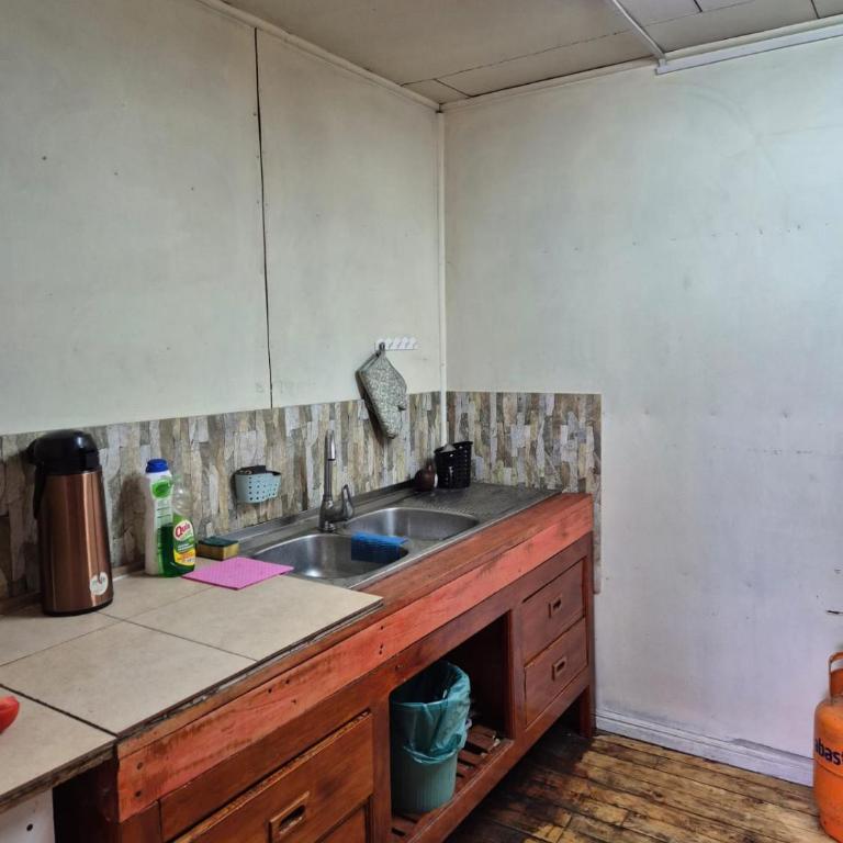 Rincón de las ranitas - Three-Bedroom Home - 14