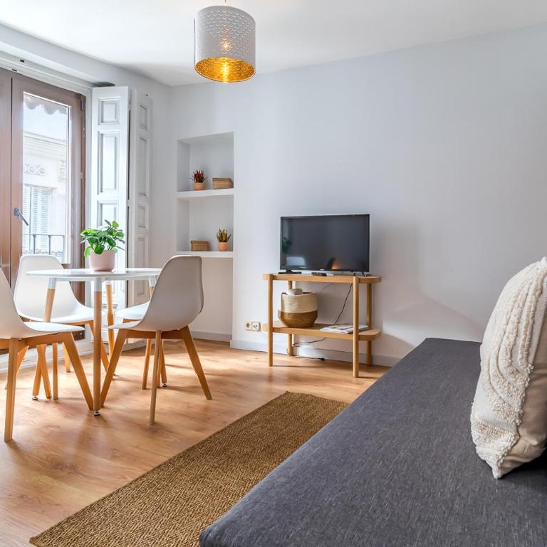 Heima Madrid letras 3A - One-Bedroom Apartment - 3