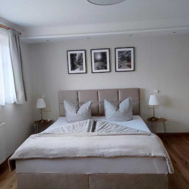 Landhaus Katharina bis 5 Personen mit Saunachalet und Blick auf die Bergwelt des Zillertals - Apartment mit Blick auf die Berge - 4