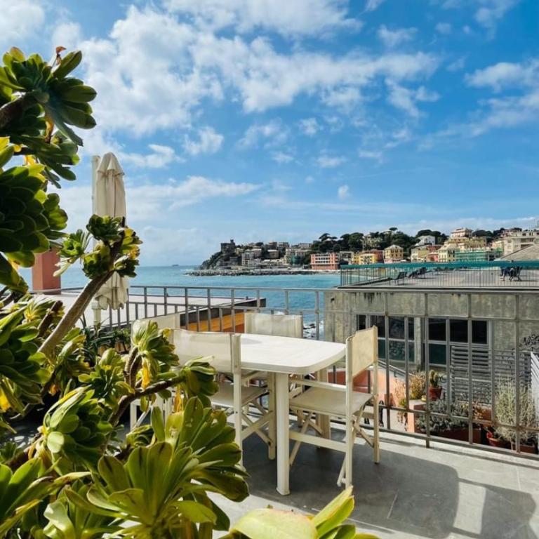 Comodissimo Gaslini e mare - Two-Bedroom Apartment with Sea View - 5
