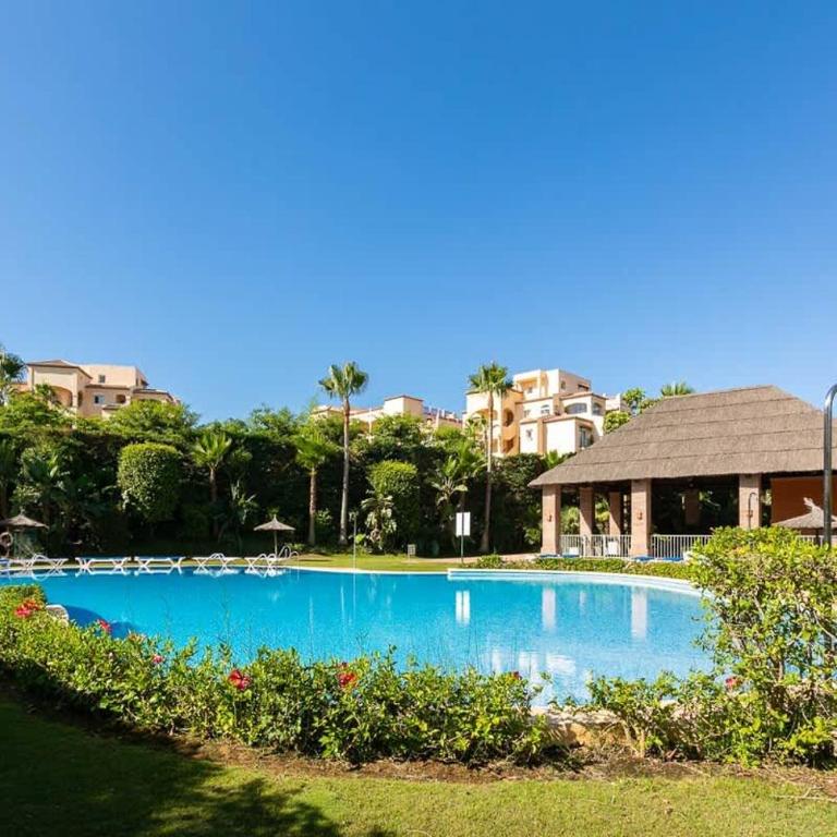 Cozy living space near scenic golf greens! - Apartamento de 2 dormitorios - 2