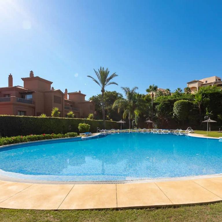 Cozy living space near scenic golf greens! - Apartamento de 2 dormitorios - 35