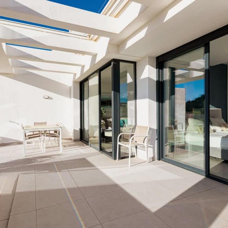 Duplex Penthouse with Sea Views, Steps to Golf - Apartamento de 3 dormitorios - 18