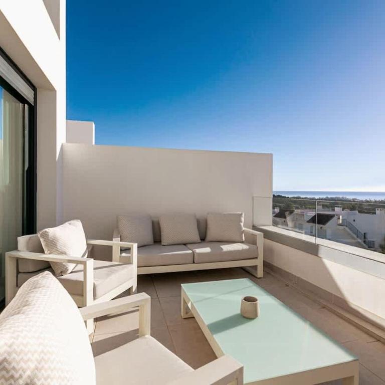 Duplex Penthouse with Sea Views, Steps to Golf - Apartamento de 3 dormitorios - 21