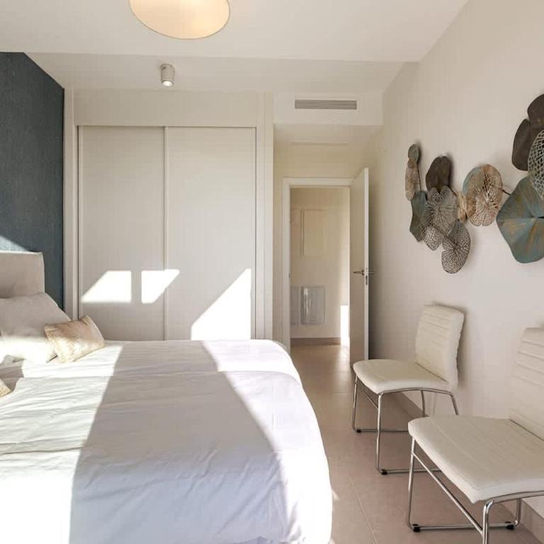 Duplex Penthouse with Sea Views, Steps to Golf - Apartamento de 3 dormitorios - 26