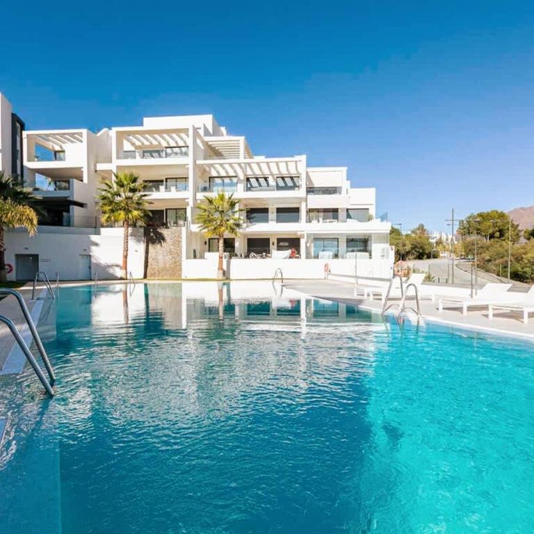 Duplex Penthouse with Sea Views, Steps to Golf - Apartamento de 3 dormitorios - 51