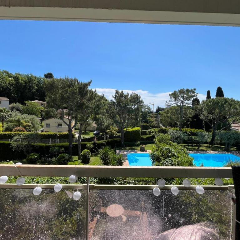 Studio lumineux avec terrasse & piscine - Appartement 1 Chambre - 1