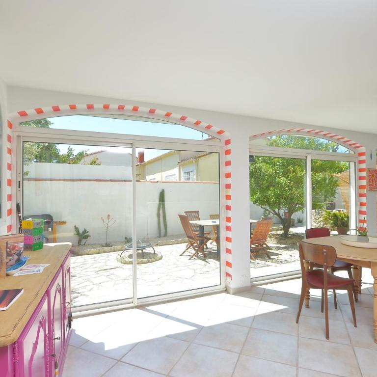 VILLA LES SALINES Maison de Vacances au Grau du Roi - One-Bedroom Apartment with Garden - 3