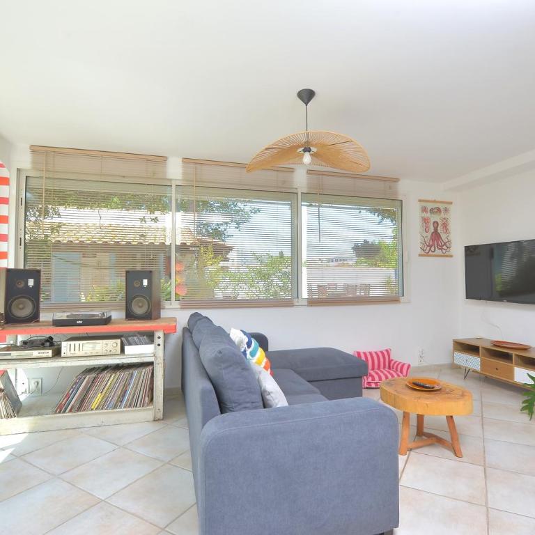 VILLA LES SALINES Maison de Vacances au Grau du Roi - One-Bedroom Apartment with Garden - 8