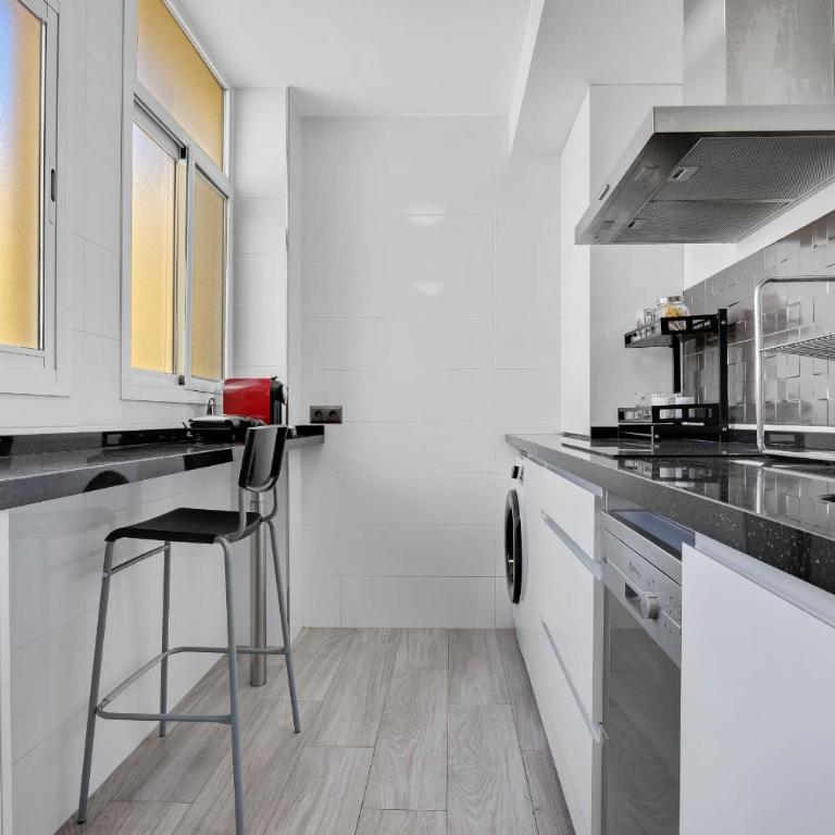 Málaga oeste - Apartamento de 2 dormitorios - 13