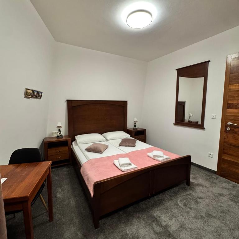 Hotel Paviljon - Triple Room - 1