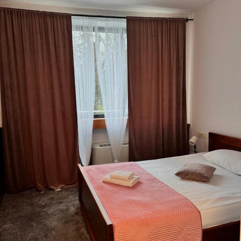 Hotel Paviljon - Single Room with Balcony - 1