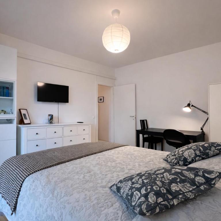 Exclusive - 7 guests - Wi-Fi - near the center - Appartamento con 3 Camere da Letto - 30