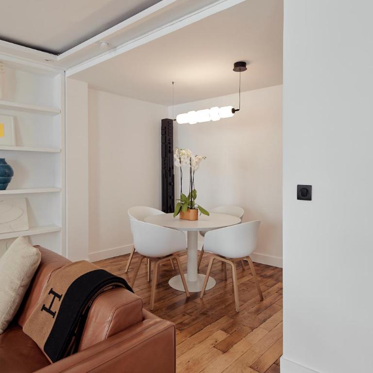 Appartement élégant en plein centre de Paris - Two-Bedroom Apartment - 5