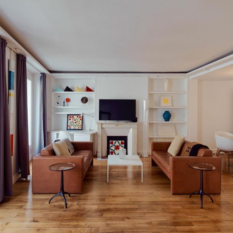 Appartement élégant en plein centre de Paris - Two-Bedroom Apartment - 1