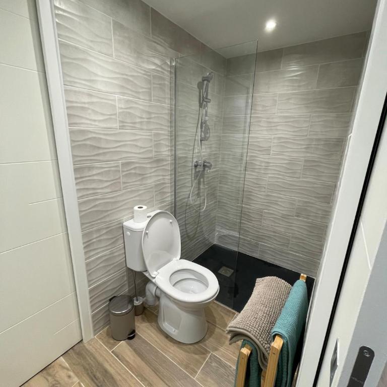 Chic & cozy 2 chambres , climatisée , rénové au calme - Appartement 2 Chambres - 25