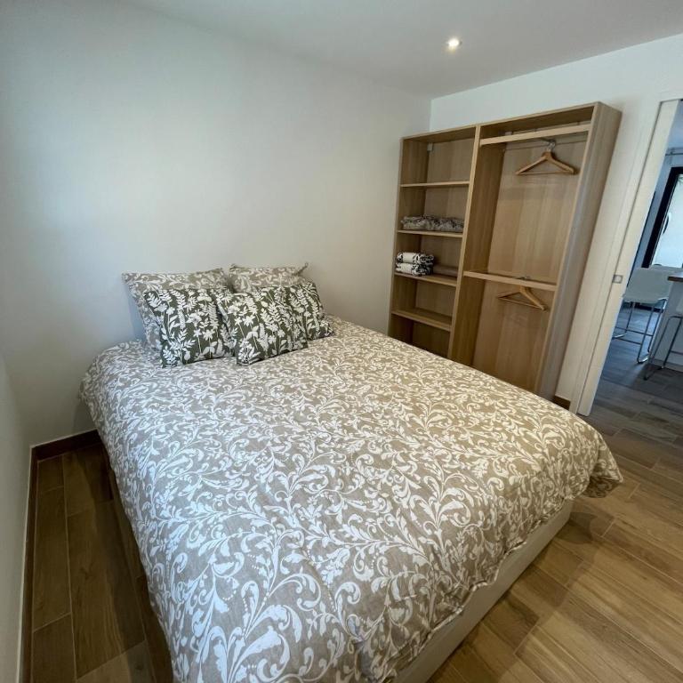 Chic & cozy 2 chambres , climatisée , rénové au calme - Appartement 2 Chambres - 32