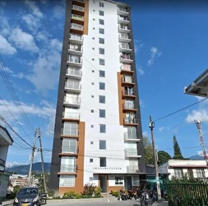 Moderno apto con excelentes vistas mas Wifi 900mb - Two-Bedroom Apartment with Balcony - 2
