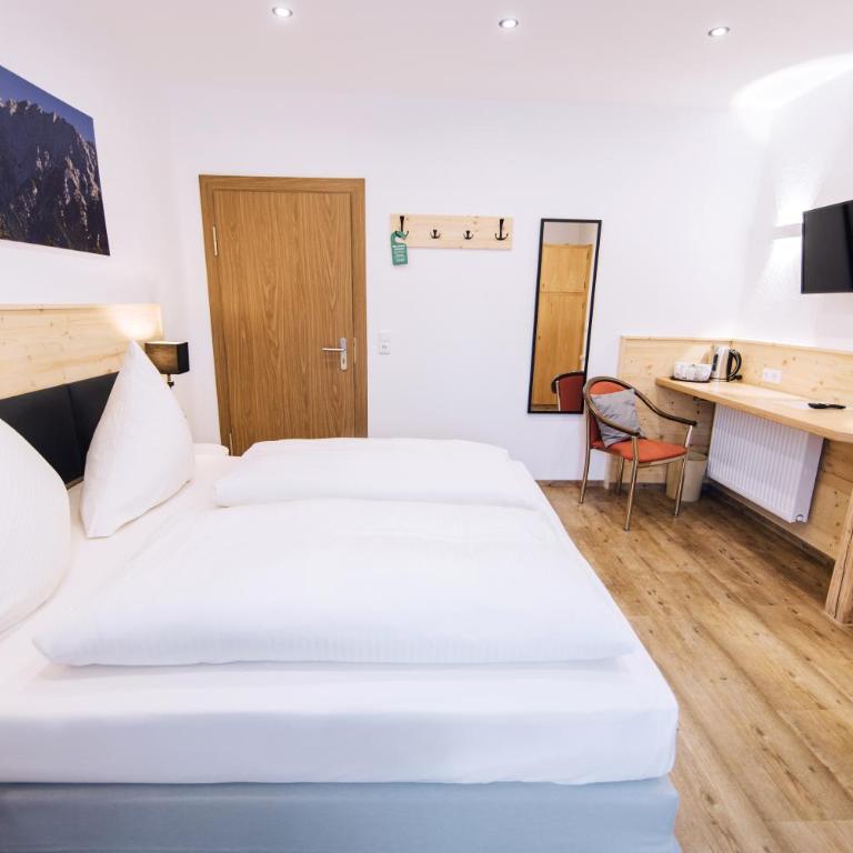 Pension Bavaria - Doppelzimmer - 34