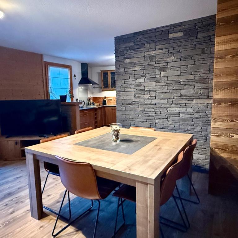 Appartement spacieux pour 6 personnes, proche funiculaire - Appartamento con 2 Camere da Letto - 5