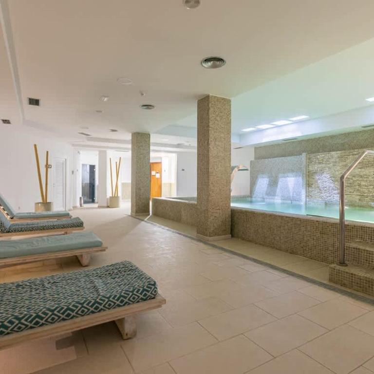 Charming Apt in Aloha Hill Club with Pools & Spa - Apartamento de 2 dormitorios - 45