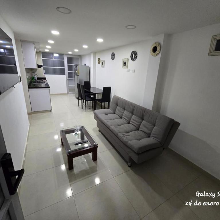 Apto Cerca Centro comercial Viva y Cancerológico - Apartamento de 2 dormitorios - 16