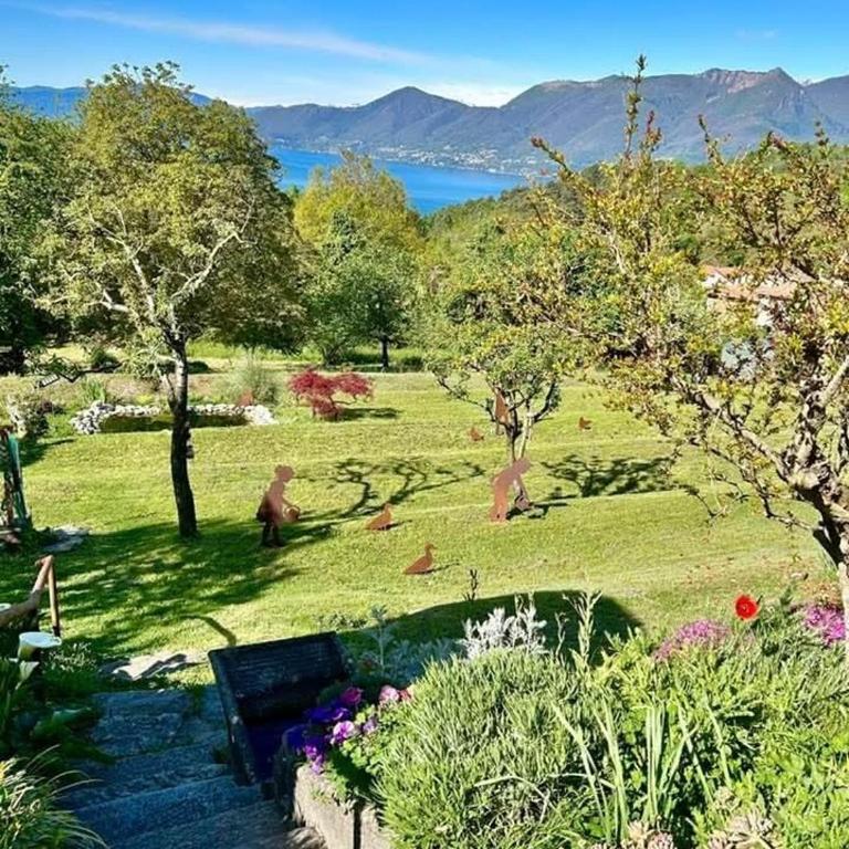 Casa Fiorita, Luino, il tempo rallenta tra lago e fiori - Casa con 2 Camere da Letto - 9