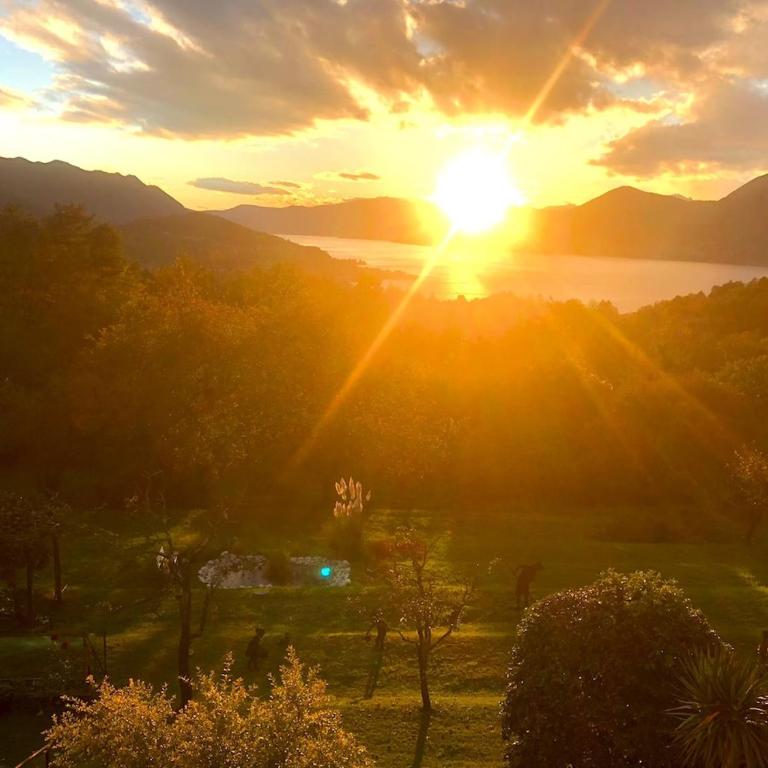 Casa Fiorita, Luino, il tempo rallenta tra lago e fiori - Casa con 2 Camere da Letto - 10