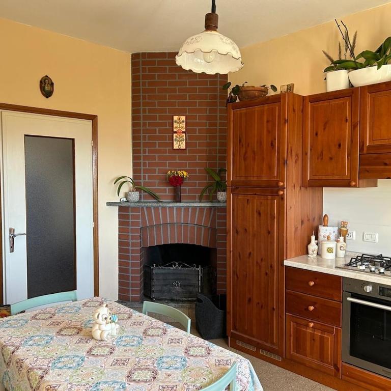 Casa Fiorita, Luino, il tempo rallenta tra lago e fiori - Casa con 2 Camere da Letto - 12