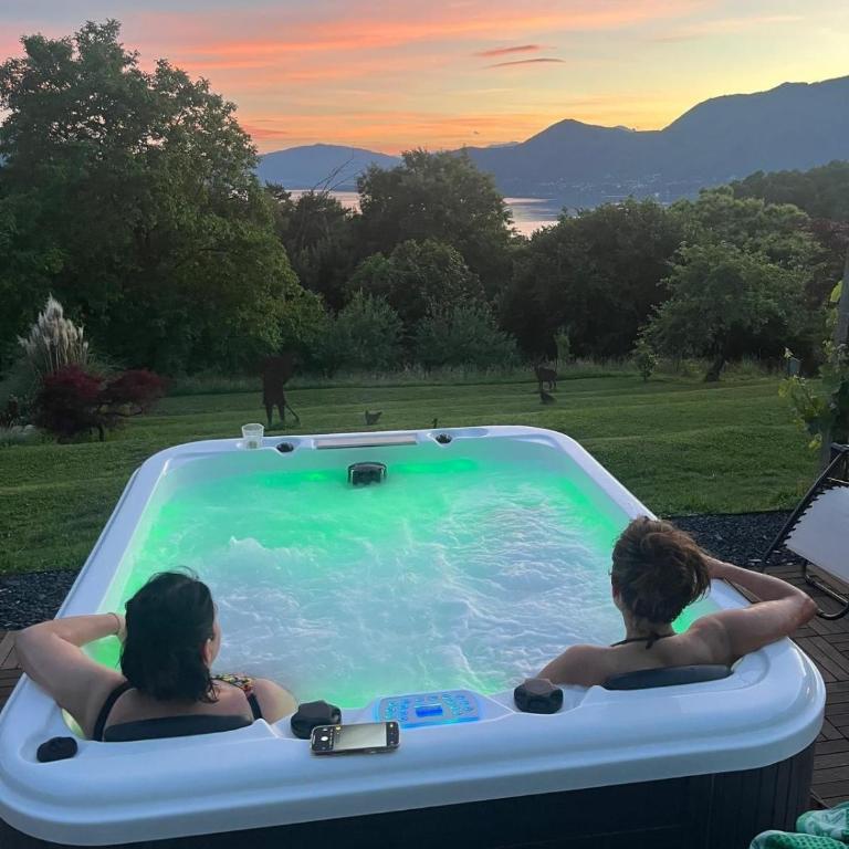Casa Fiorita, Luino, il tempo rallenta tra lago e fiori - Casa con 2 Camere da Letto - 17
