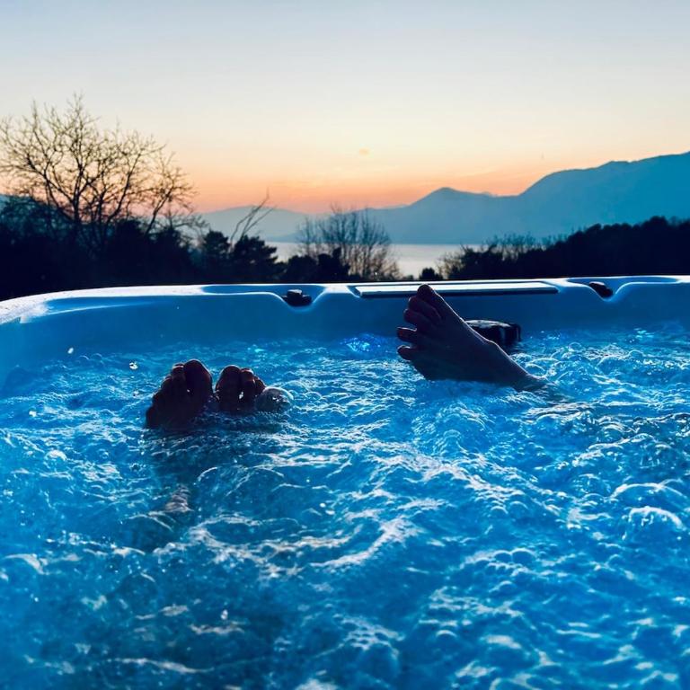 Casa Fiorita, Luino, il tempo rallenta tra lago e fiori - Casa con 2 Camere da Letto - 24