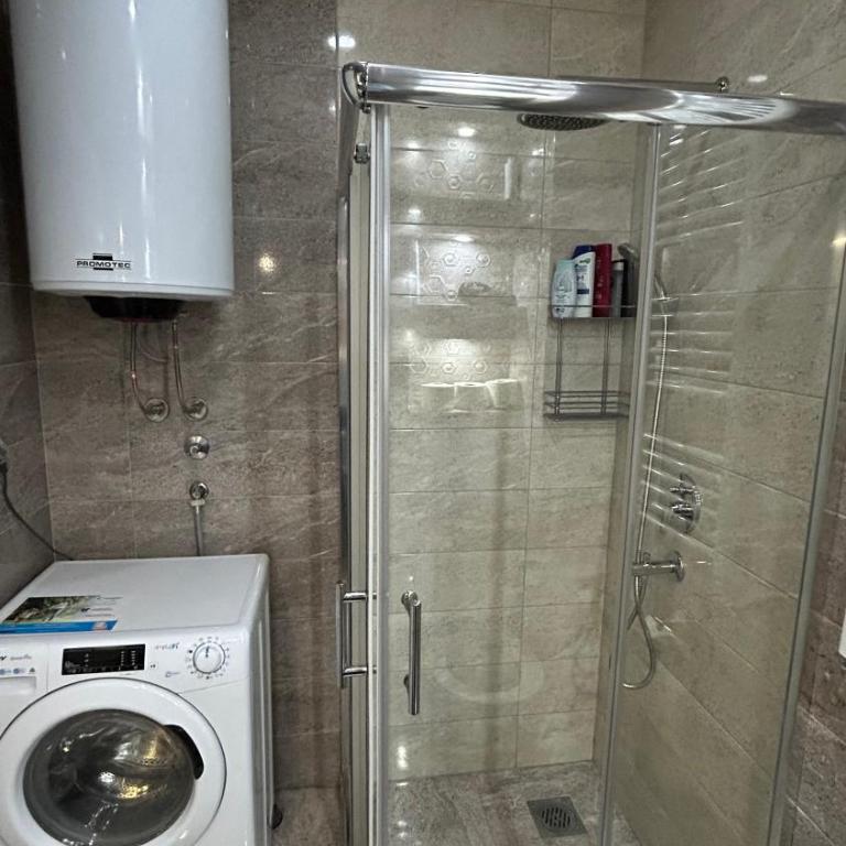 Apartman Vukosavljević - Apartman s 1 Spavaćom Sobom i Terasom - 2