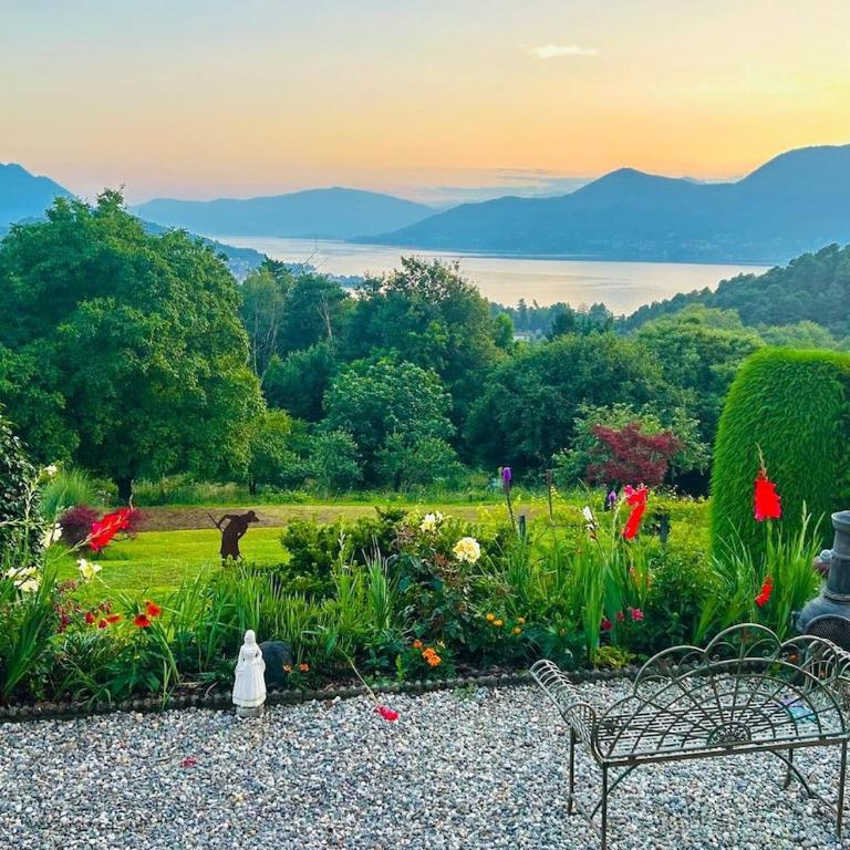 Casa Fiorita, Luino, il tempo rallenta tra lago e fiori - Casa con 2 Camere da Letto - 77