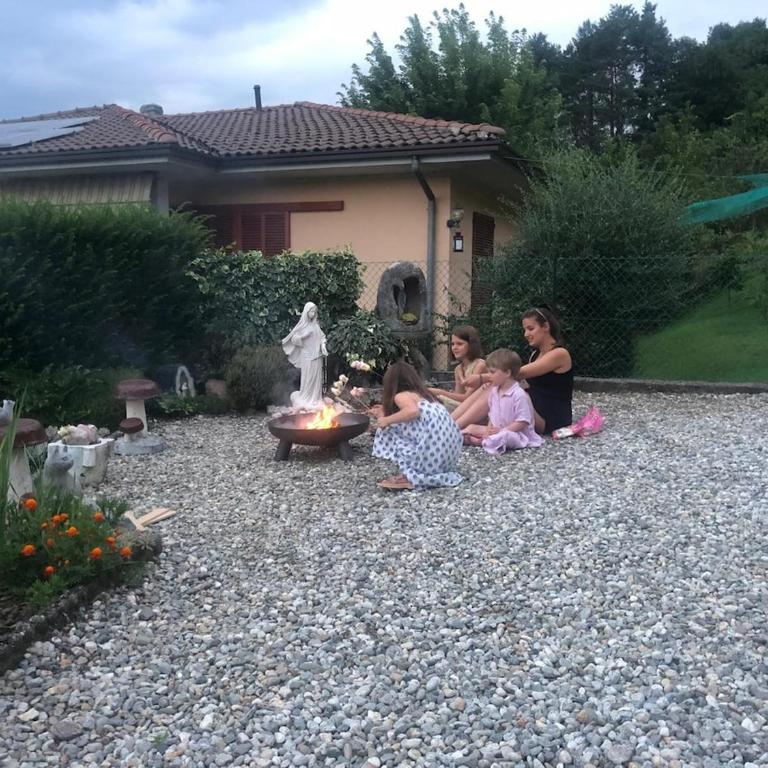 Casa Fiorita, Luino, il tempo rallenta tra lago e fiori - Casa con 2 Camere da Letto - 78