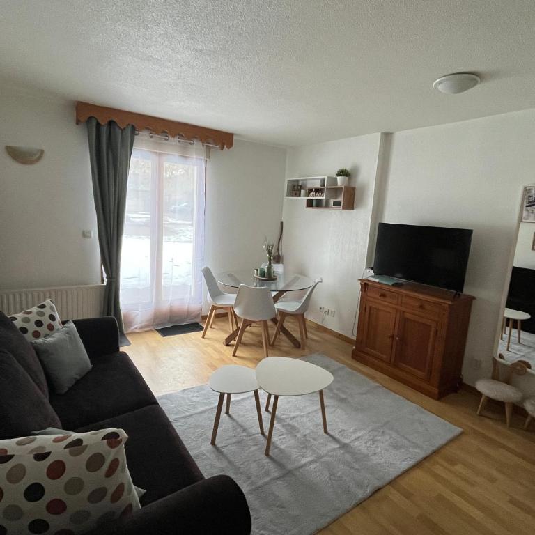 Studio confortable dans résidence avec piscine - One-Bedroom Apartment - 8