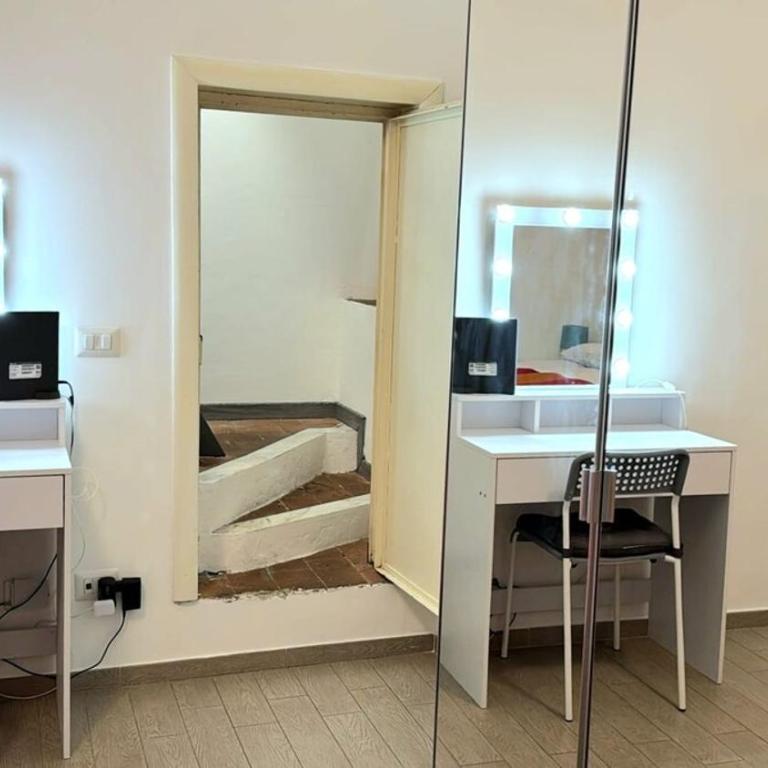Termini Cozy Corner wi-fi AC Free - Appartamento con 1 Camera da Letto - 6
