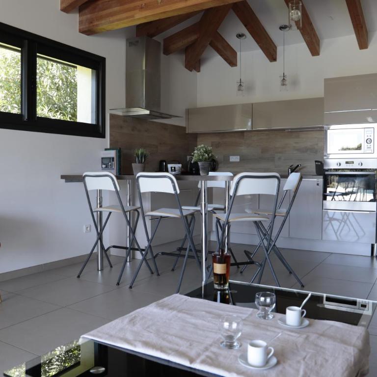 Villa Giulia - Two-Bedroom House - 15